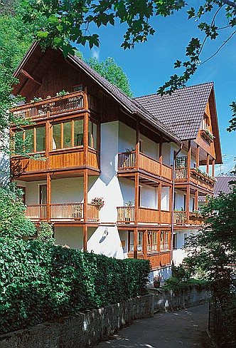 Ansicht von unserem Haus Antonie - Ferienwohnungen in Füssen